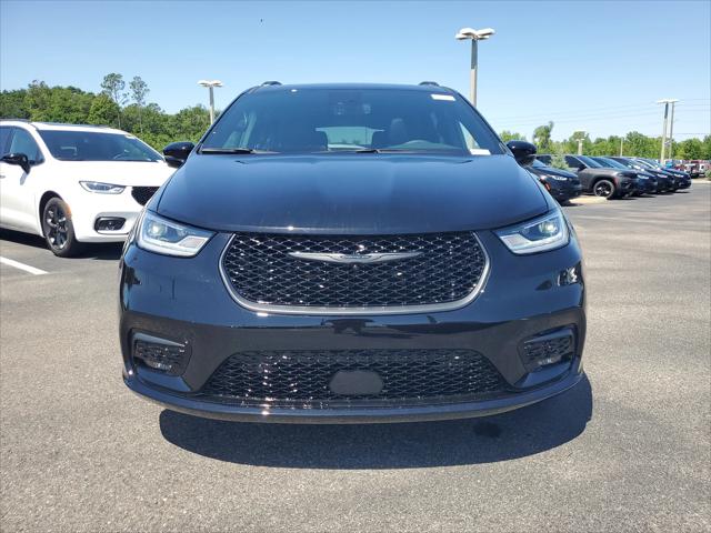 2025 Chrysler Pacifica Hybrid PACIFICA PLUG-IN HYBRID S APPEARANCE
