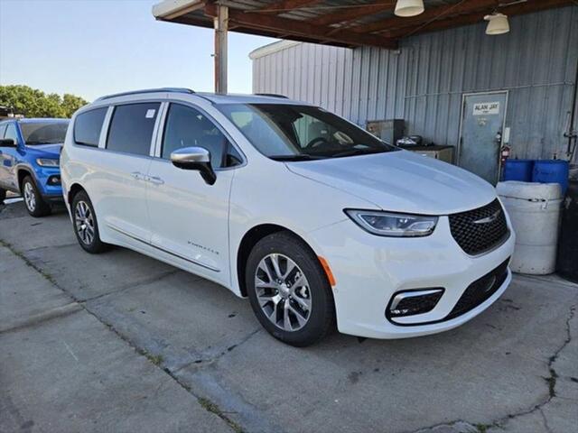 2025 Chrysler Pacifica Hybrid PACIFICA PLUG-IN HYBRID PINNACLE