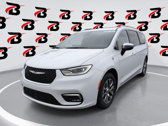 2025 Chrysler Pacifica Hybrid PACIFICA PLUG-IN HYBRID PINNACLE