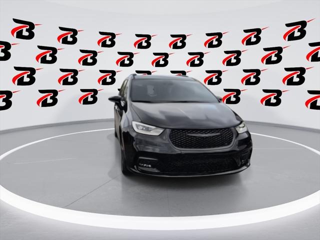 2025 Chrysler Pacifica Hybrid PACIFICA PLUG-IN HYBRID S APPEARANCE