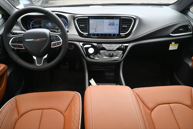 2025 Chrysler Pacifica Hybrid PACIFICA PLUG-IN HYBRID PINNACLE