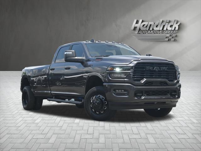 2025 RAM Ram 3500 RAM 3500 BIG HORN CREW CAB 4X4 8 BOX