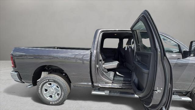 2025 Ram 2500 Tradesman Crew Cab 4x4 6'4" Box
