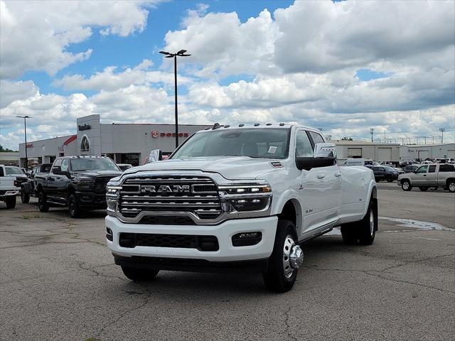 2025 RAM Ram 3500 RAM 3500 LIMITED LONGHORN CREW CAB 4X4 8 BOX