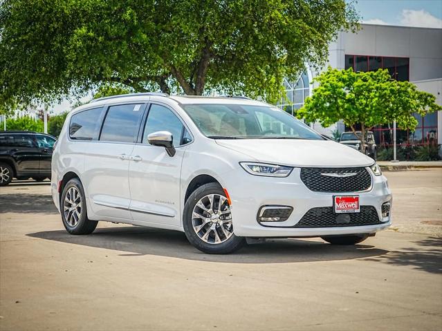 2025 Chrysler Pacifica Hybrid PACIFICA PLUG-IN HYBRID PINNACLE
