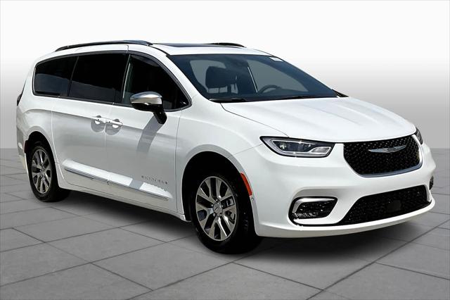 2025 Chrysler Pacifica Hybrid PACIFICA PLUG-IN HYBRID PINNACLE