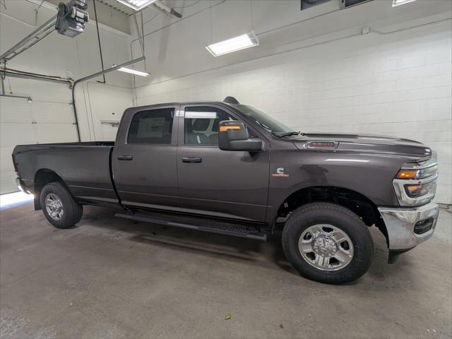 2025 RAM Ram 3500 RAM 3500 TRADESMAN CREW CAB 4X4 8 BOX