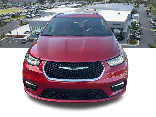 2025 Chrysler Pacifica Hybrid PACIFICA PLUG-IN HYBRID PINNACLE