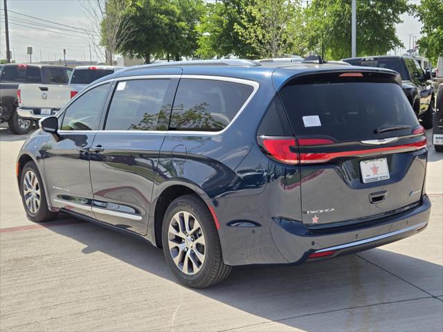 2025 Chrysler Pacifica Hybrid PACIFICA PLUG-IN HYBRID PINNACLE