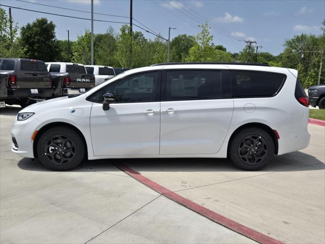 2025 Chrysler Pacifica Hybrid PACIFICA PLUG-IN HYBRID S APPEARANCE