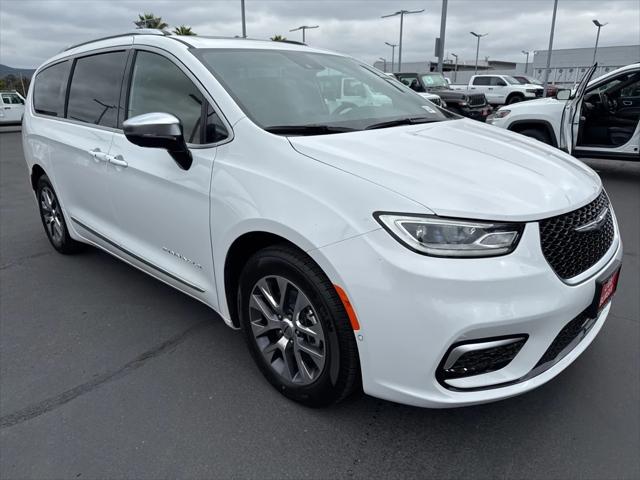 2025 Chrysler Pacifica Hybrid PACIFICA PLUG-IN HYBRID PINNACLE