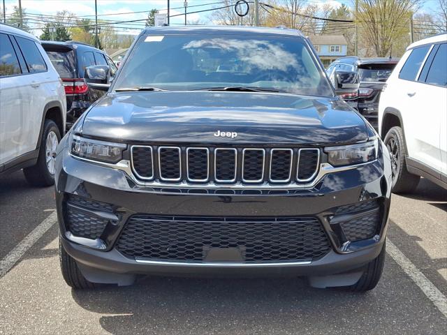 2025 Jeep Grand Cherokee GRAND CHEROKEE LAREDO X 4X4