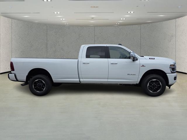 2025 RAM Ram 3500 RAM 3500 LARAMIE CREW CAB 4X4 8 BOX