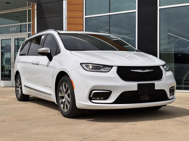 2025 Chrysler Pacifica Hybrid PACIFICA PLUG-IN HYBRID PINNACLE
