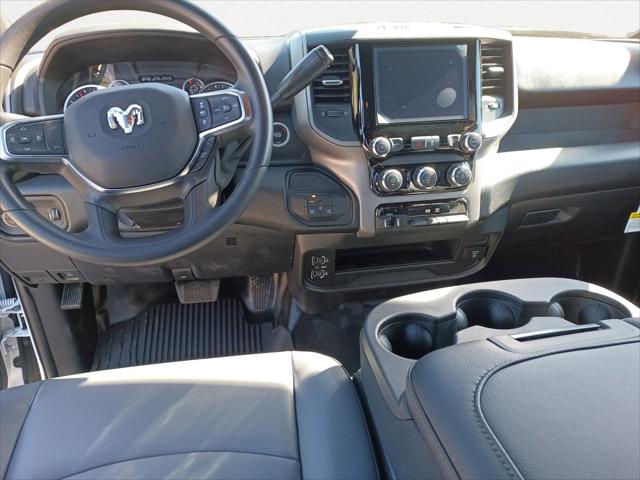 2025 RAM Ram 3500 RAM 3500 TRADESMAN CREW CAB 4X4 8 BOX