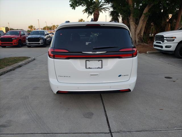 2025 Chrysler Pacifica Hybrid PACIFICA PLUG-IN HYBRID PINNACLE