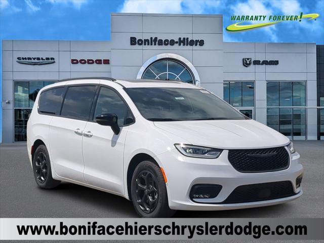 2025 Chrysler Pacifica Hybrid PACIFICA PLUG-IN HYBRID S APPEARANCE