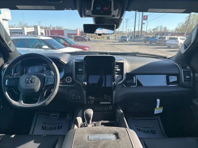 2025 RAM Ram 1500 RAM 1500 RHO CREW CAB 4X4 57 BOX