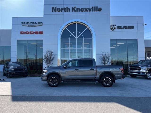 2023 Nissan TITAN Crew Cab PRO-4X 4x4