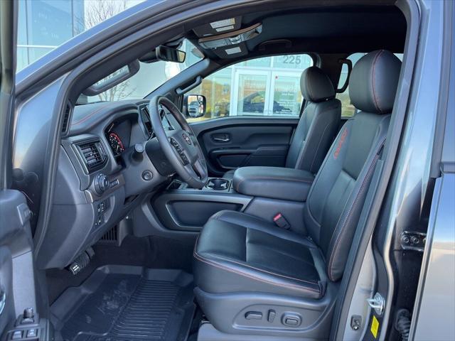 2023 Nissan TITAN Crew Cab PRO-4X 4x4