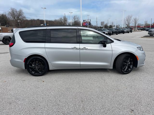 2024 Chrysler Pacifica PACIFICA LIMITED