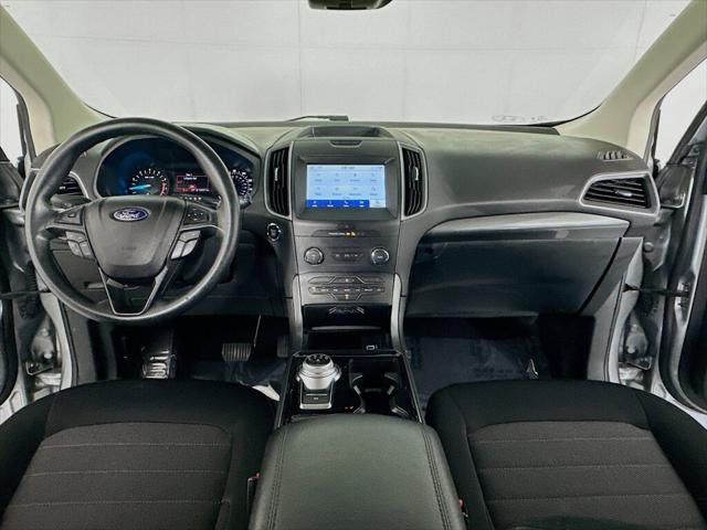 2020 Ford Edge SE