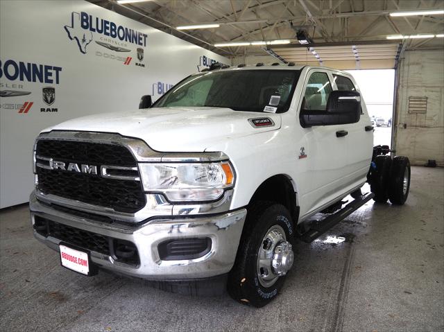 2024 RAM Ram 3500 Chassis Cab RAM 3500 TRADESMAN CREW CAB CHASSIS 4X4 60 CA