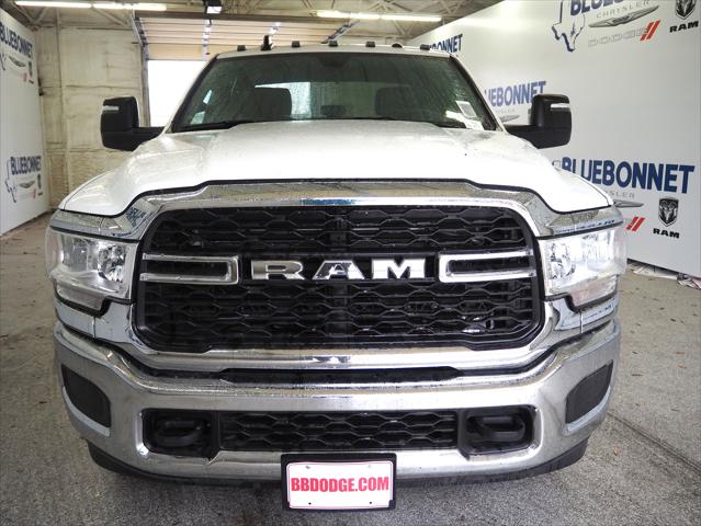 2024 RAM Ram 3500 Chassis Cab RAM 3500 TRADESMAN CREW CAB CHASSIS 4X4 60 CA