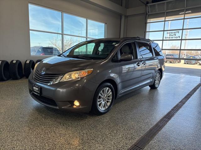 2011 Toyota Sienna Limited V6