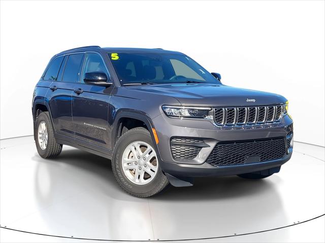 2025 Jeep Grand Cherokee Laredo 4x2