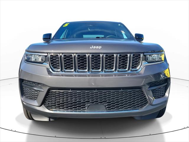 2025 Jeep Grand Cherokee Laredo 4x2