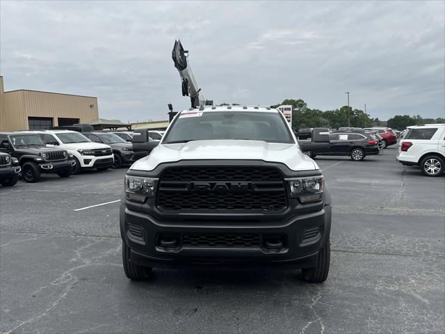 2024 RAM Ram 5500 Chassis Cab RAM 5500 TRADESMAN CHASSIS CREW CAB 4X4 84 CA