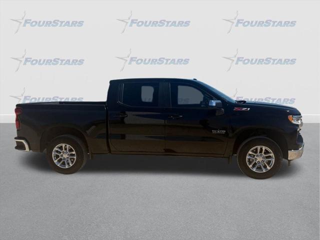 2022 Chevrolet Silverado 1500 4WD Crew Cab Standard Bed LT