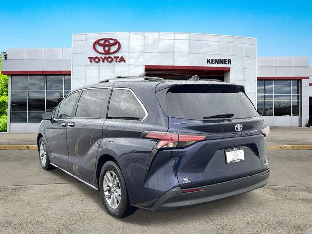 2021 Toyota Sienna XLE
