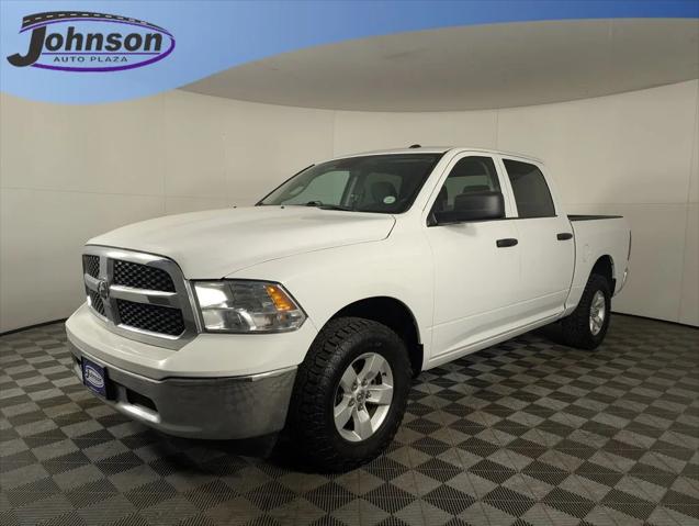 2022 RAM 1500 Classic Tradesman Crew Cab 4x4 57 Box