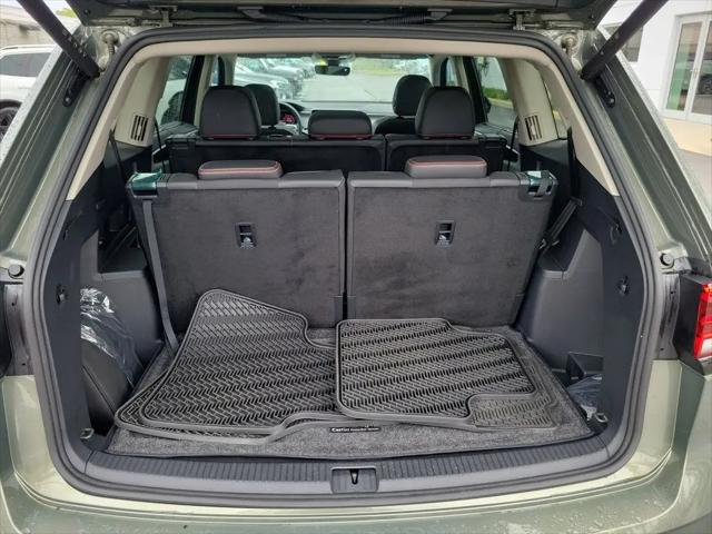 2025 Volkswagen Atlas 2.0T Peak Edition