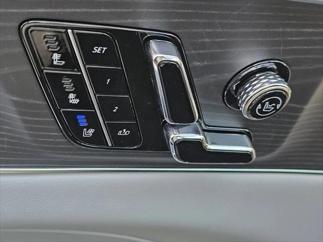 2025 Cadillac iQ Luxury 3 RWD