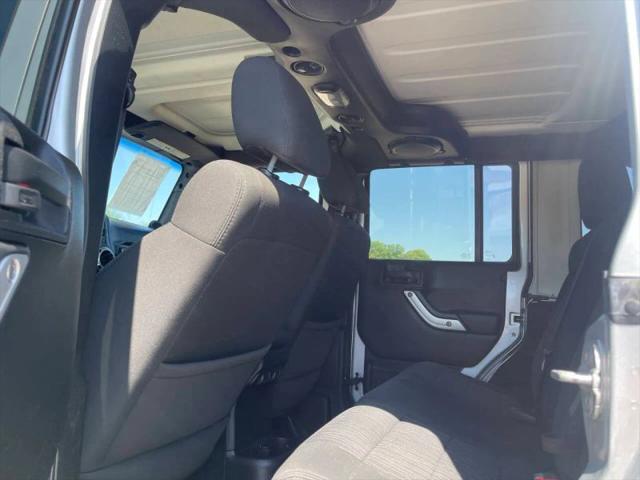 2012 Jeep Wrangler Unlimited Sahara
