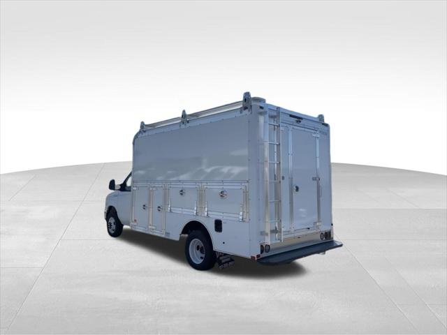 2026 Ford E-350 Cutaway Base