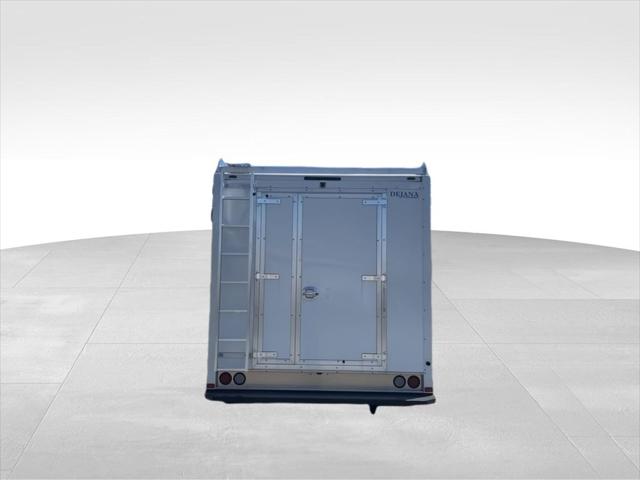 2026 Ford E-350 Cutaway Base
