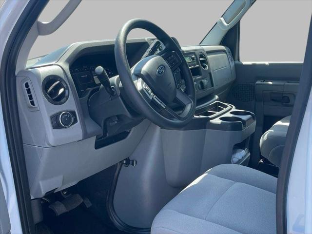 2026 Ford E-350 Cutaway Base