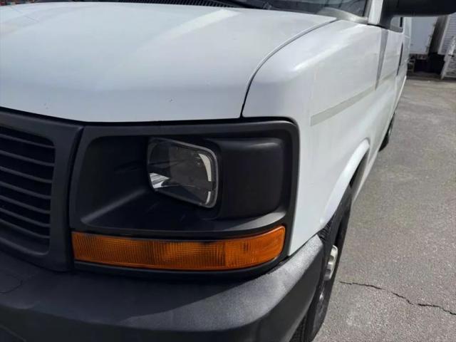 2011 GMC Savana 3500 Work Van