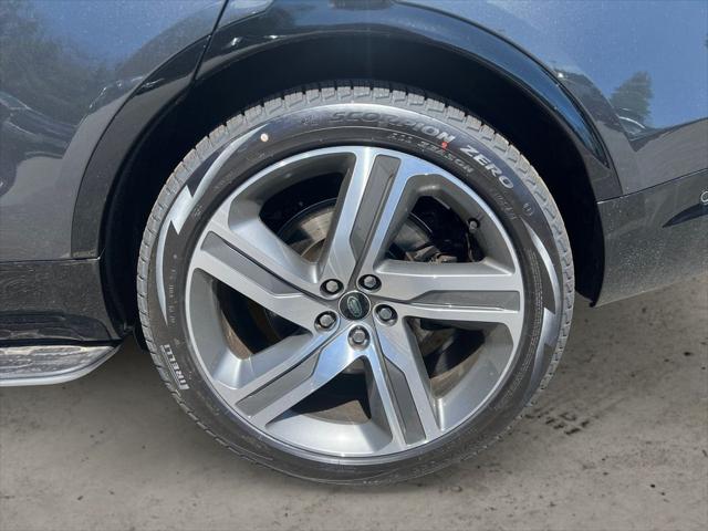 2025 Land Rover Discovery P360 Metropolitan Edition