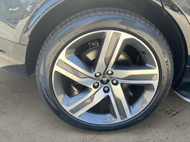 2025 Land Rover Discovery P360 Metropolitan Edition