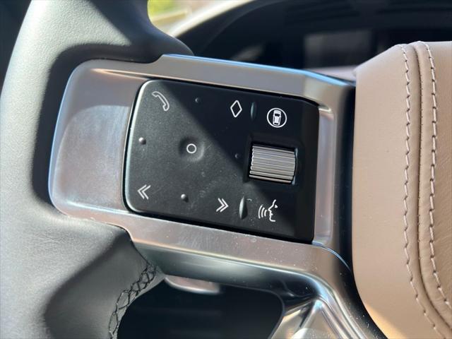 2025 Land Rover Discovery P360 Metropolitan Edition