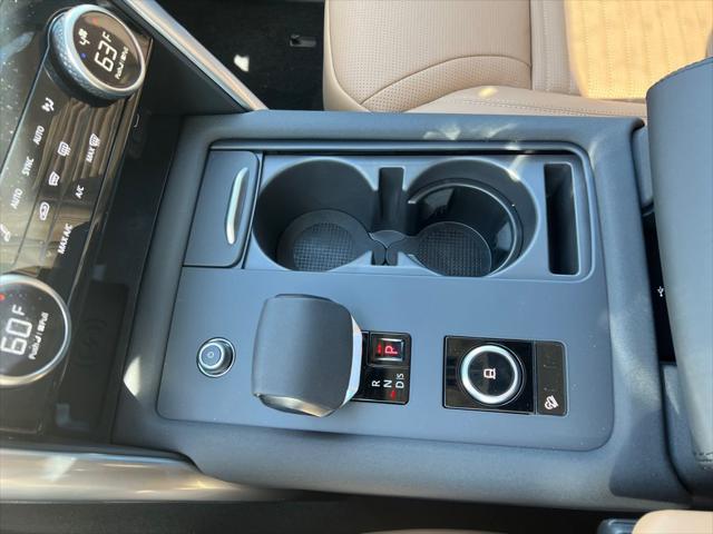 2025 Land Rover Discovery P360 Metropolitan Edition