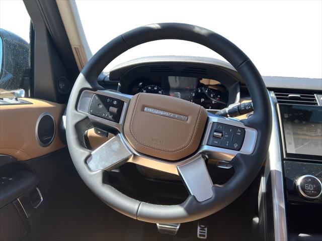 2025 Land Rover Discovery P360 Metropolitan Edition