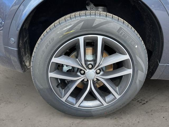 2025 Land Rover Discovery Sport S