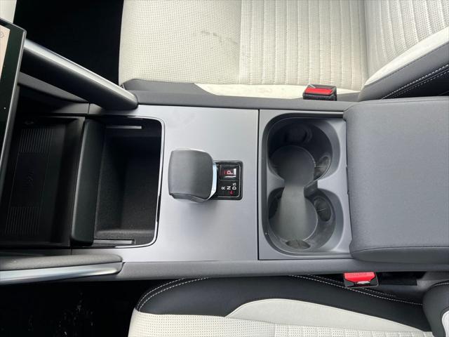 2025 Land Rover Discovery Sport S