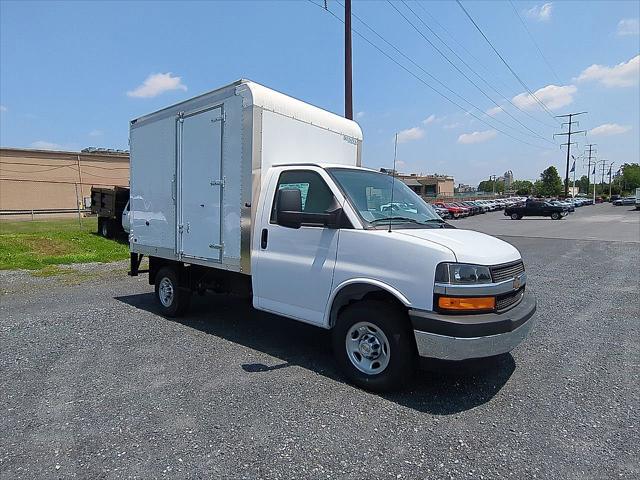 2025 Chevrolet Express Cutaway Work Van